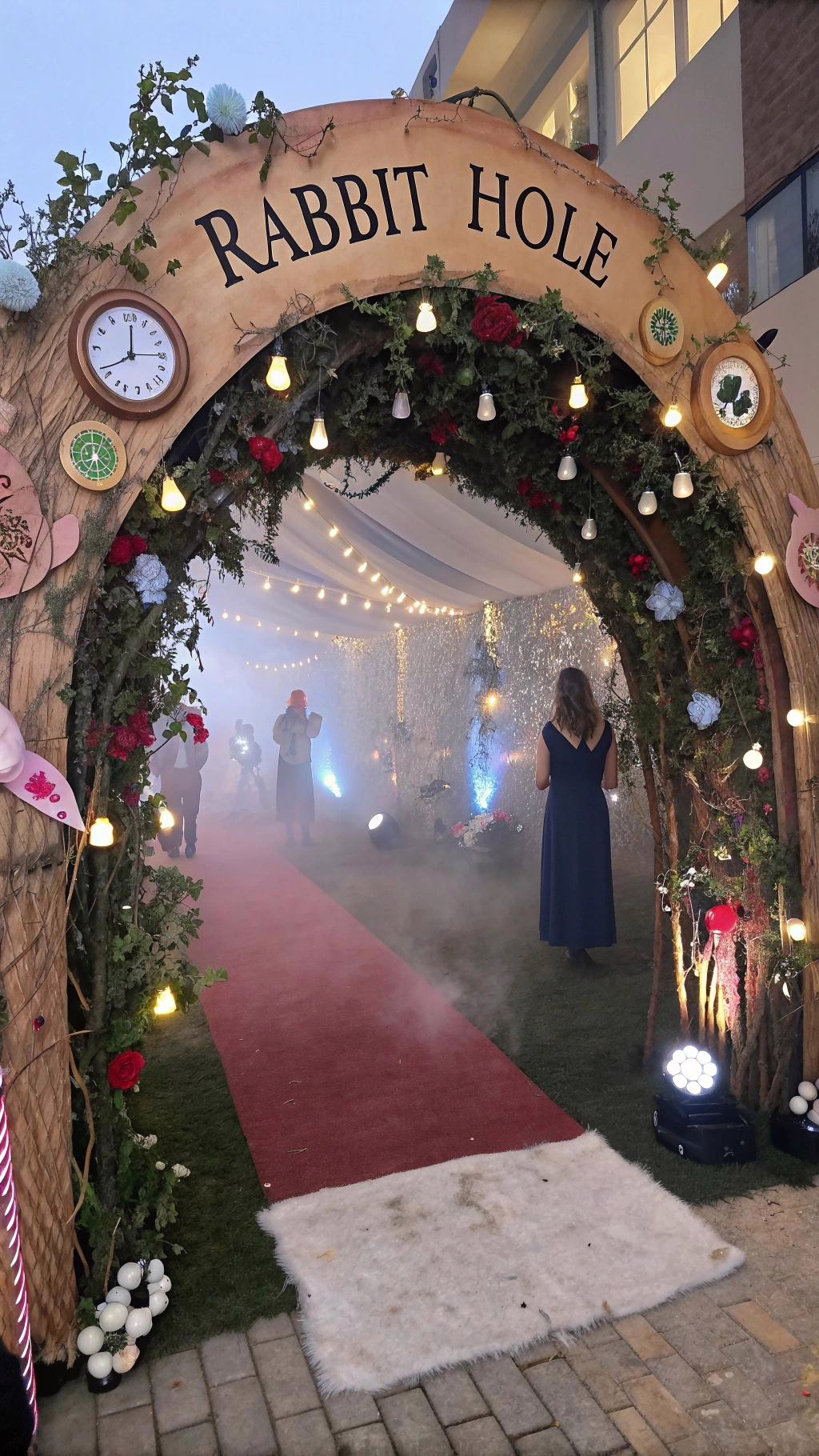 DIY Alice in Wonderland Decorations