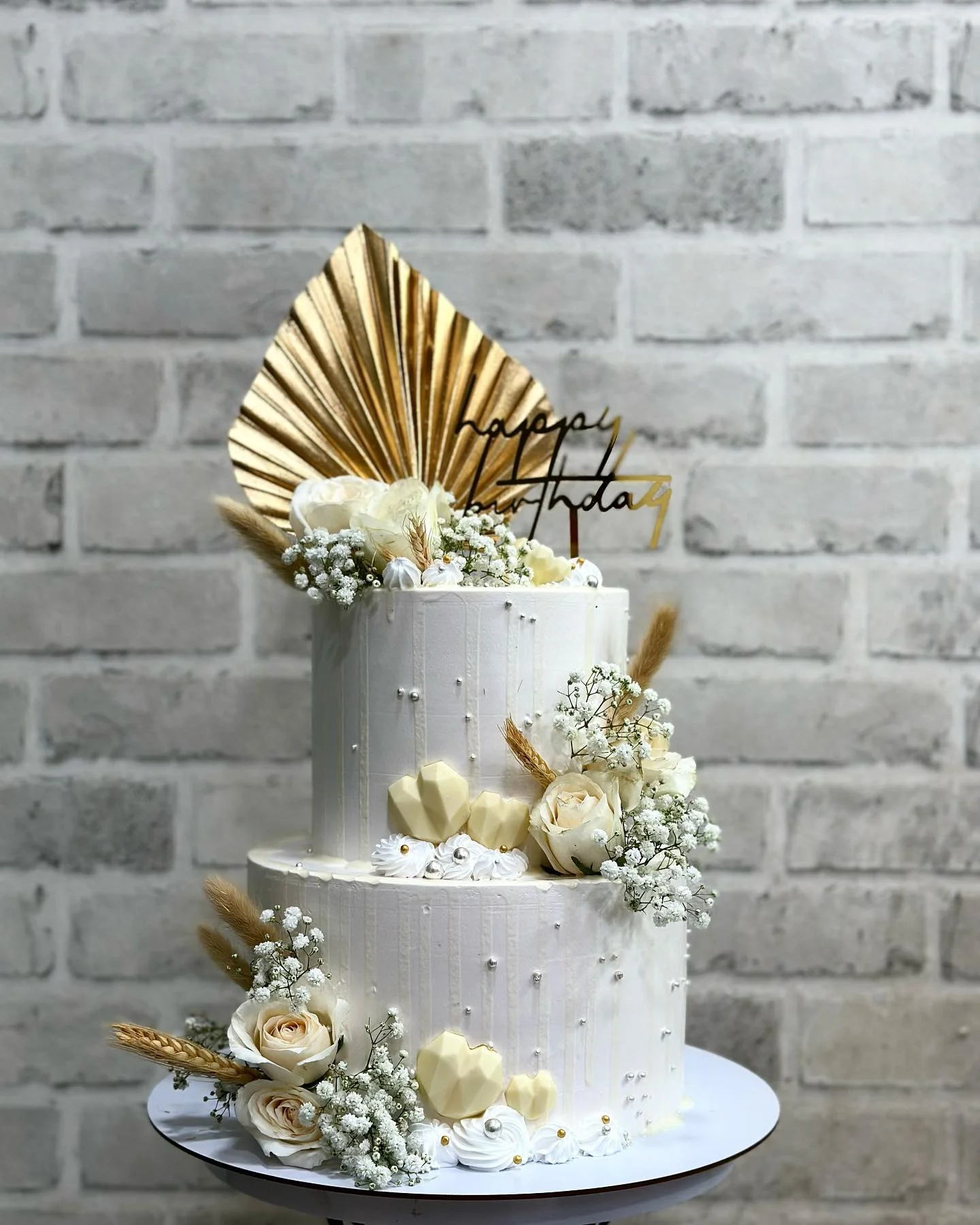 23 Stunning Two Tier Wedding Cake Ideas for Your Special Day