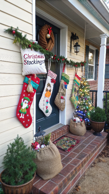 Front Porch Christmas Decor Ideas