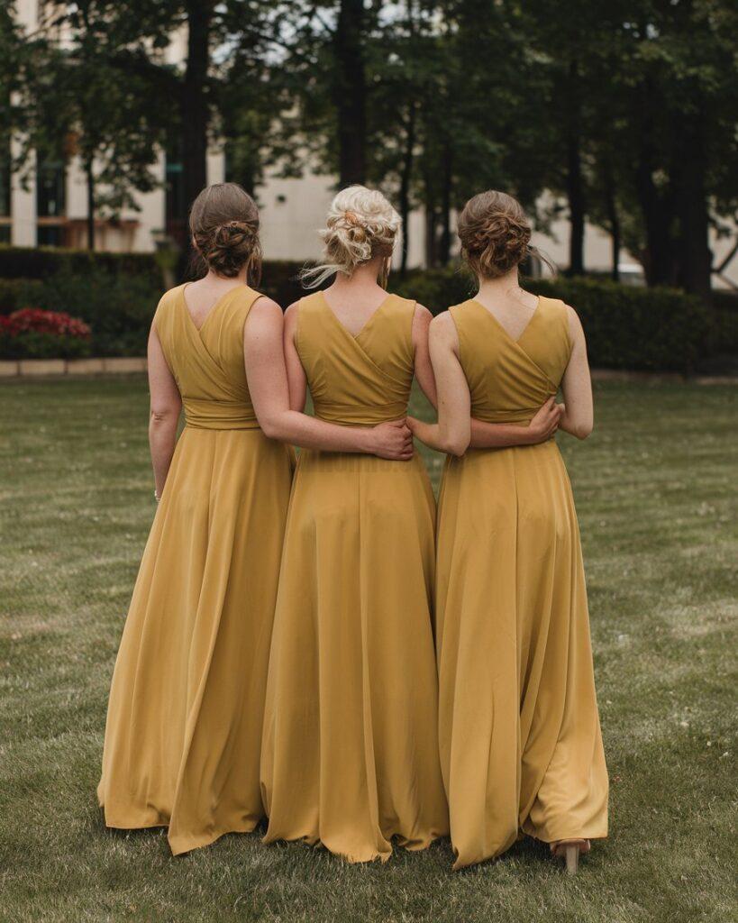 31 Fall Bridesmaid Dress Ideas for a Stunning Wedding